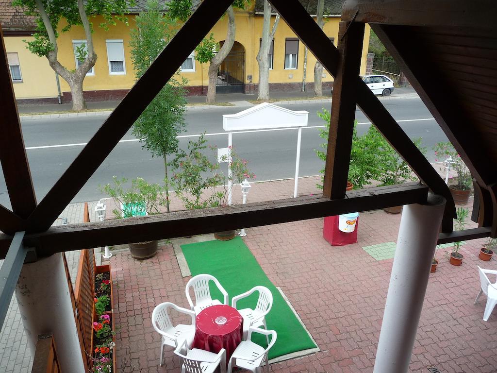Oleander B&B Siofok Exterior photo
