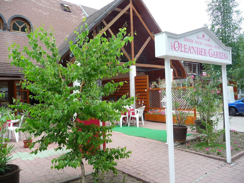 Oleander B&B Siofok Exterior photo
